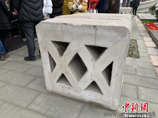 該橋所用材料?！】涤裾?攝