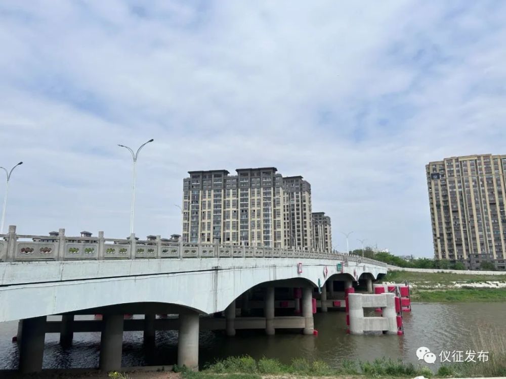 揚(yáng)州市儀征開展橋梁定期檢測(cè) 確保橋梁通行安全