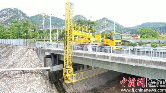 福建張志對全市國省干線全部橋梁組織開展定期檢查
